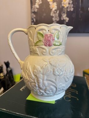 Belleek 2005 11th Anniversary Embossed Rose + Gold Trim Pitcher